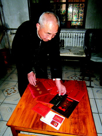 2000年人均工资_高级农艺师人均工资(3)