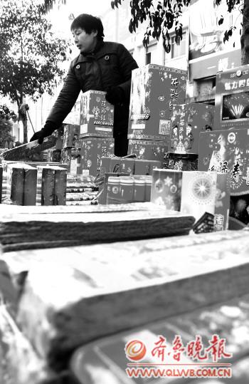 周边乡镇鞭炮开卖"有点冷"