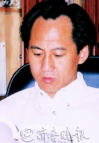 创作《牟氏庄园》的烟台籍作家衣向东通过本报寻找姜桂芝老人