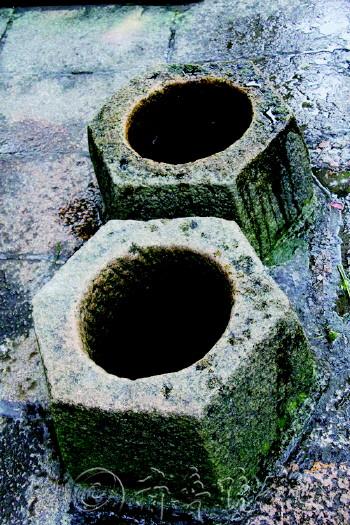 双眼井和拉水车