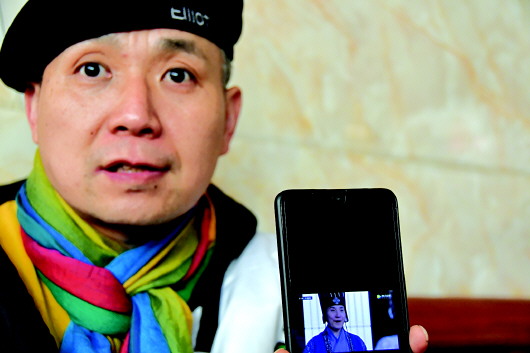 魏劲松做"横漂"三年,逆袭成角色演员